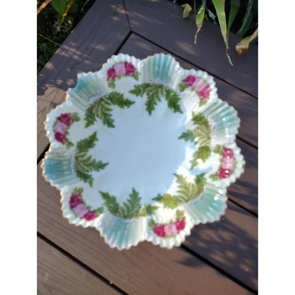 Antique Austrian Porcelain Bowl: Floral Leaf Motif, Gold Trim